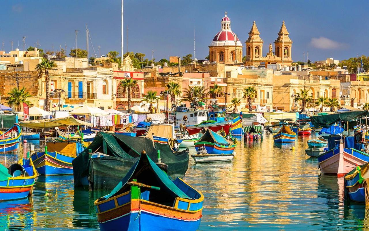 Appartement Splendid 2br Apartment, Steps To St Georges Bay San Ġiljan