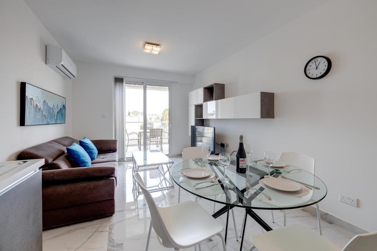 Апартаменты Splendid 2br Apartment, Steps To St Georges Bay Сент Джулианс